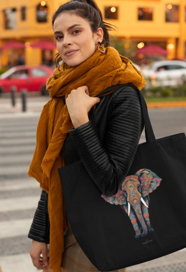 A BEAUTIFUL LADY POSING WITH A BEAUTIFUL ELEPHANT DESIGN LARGE TOTE BAG
