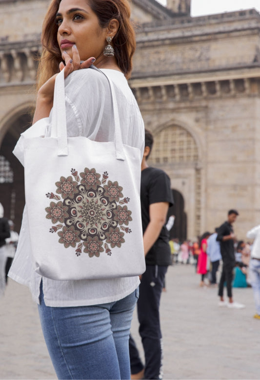 Tote bag minimalistic design